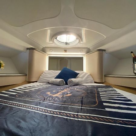 The Valencia Yacht Experience Hotel Екстериор снимка