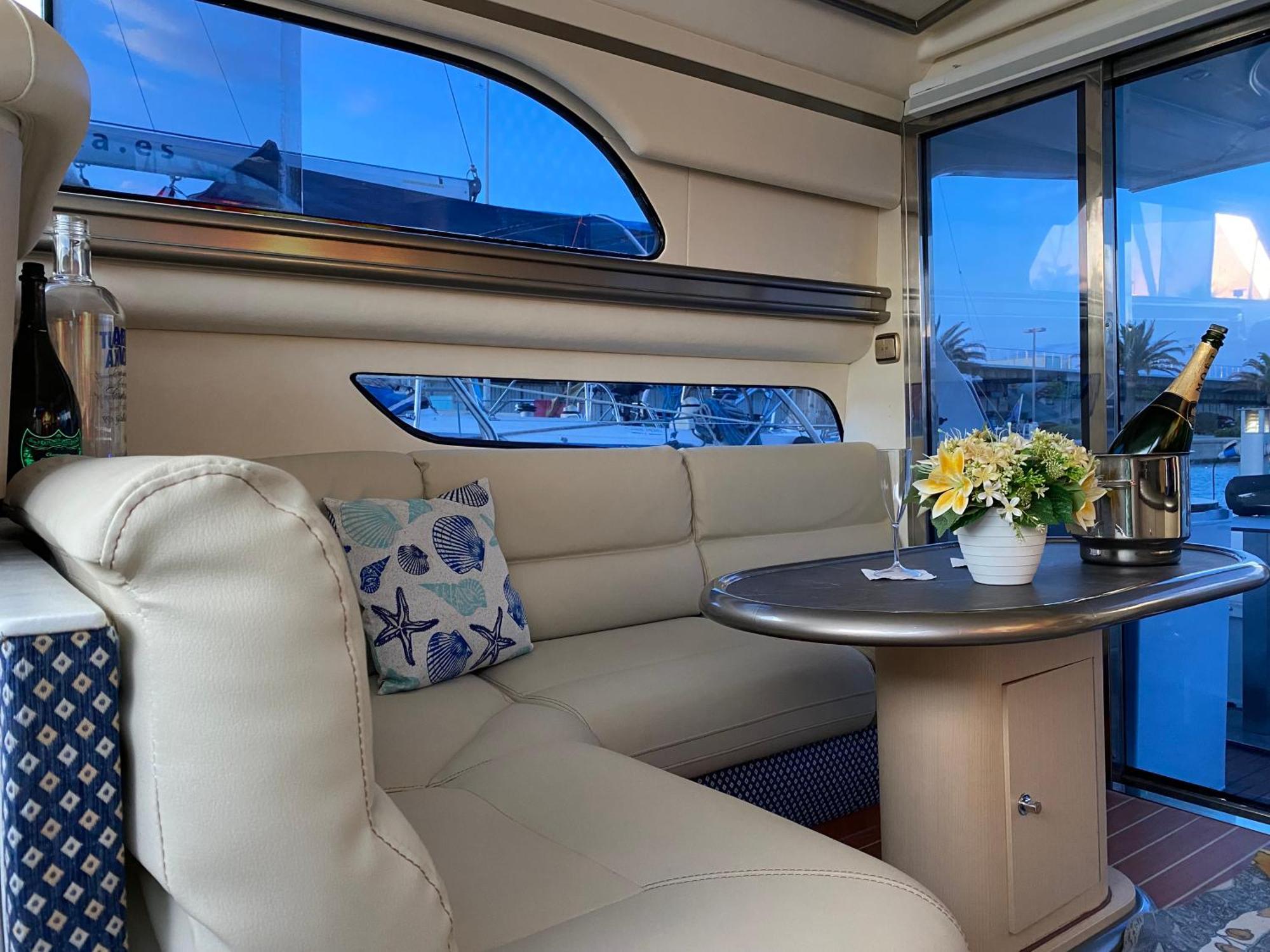 The Valencia Yacht Experience Hotel Екстериор снимка
