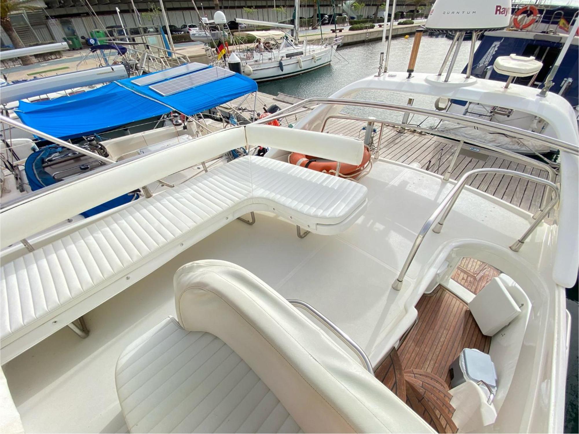 The Valencia Yacht Experience Hotel Екстериор снимка